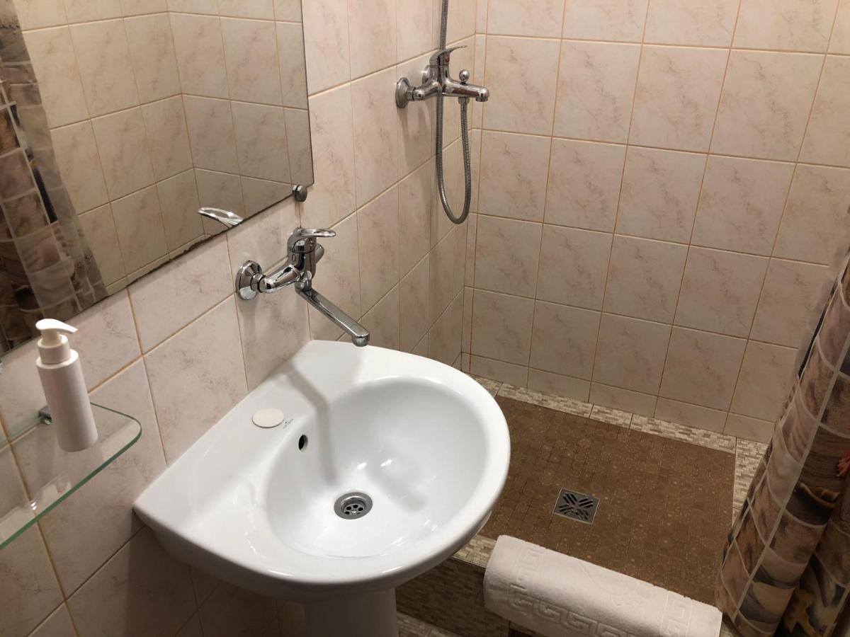 דירות אוזהורוד Авіа מראה חיצוני תמונה